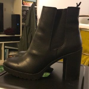 H&M faux fur lined platform boot